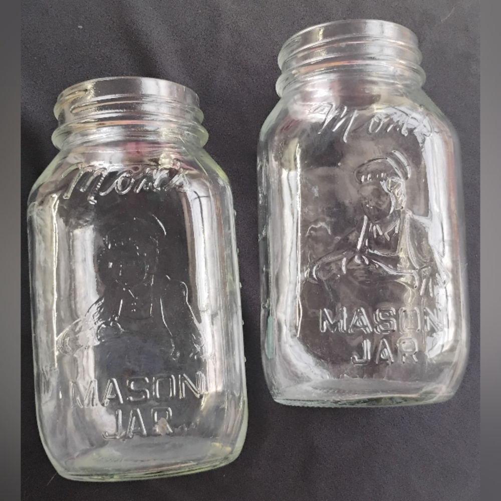 1975 Mom's Mason Jars 2 Clear Glass Canning Quarts Embossed Measurements USA